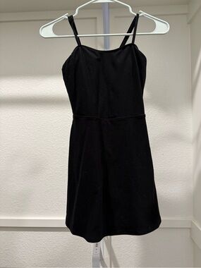 alo black and white dress NeW Alo Yoga Streamlined Dress Size M